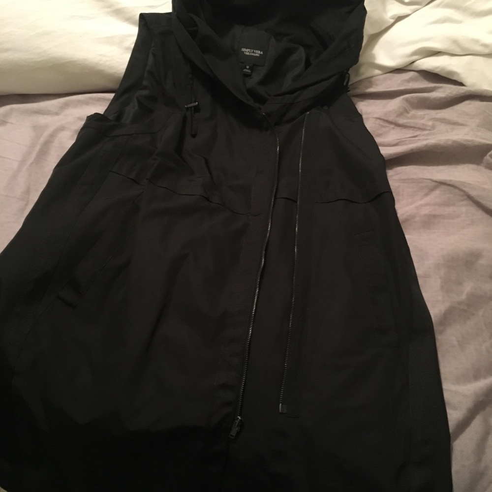Long windbreaker like Vera wang vest